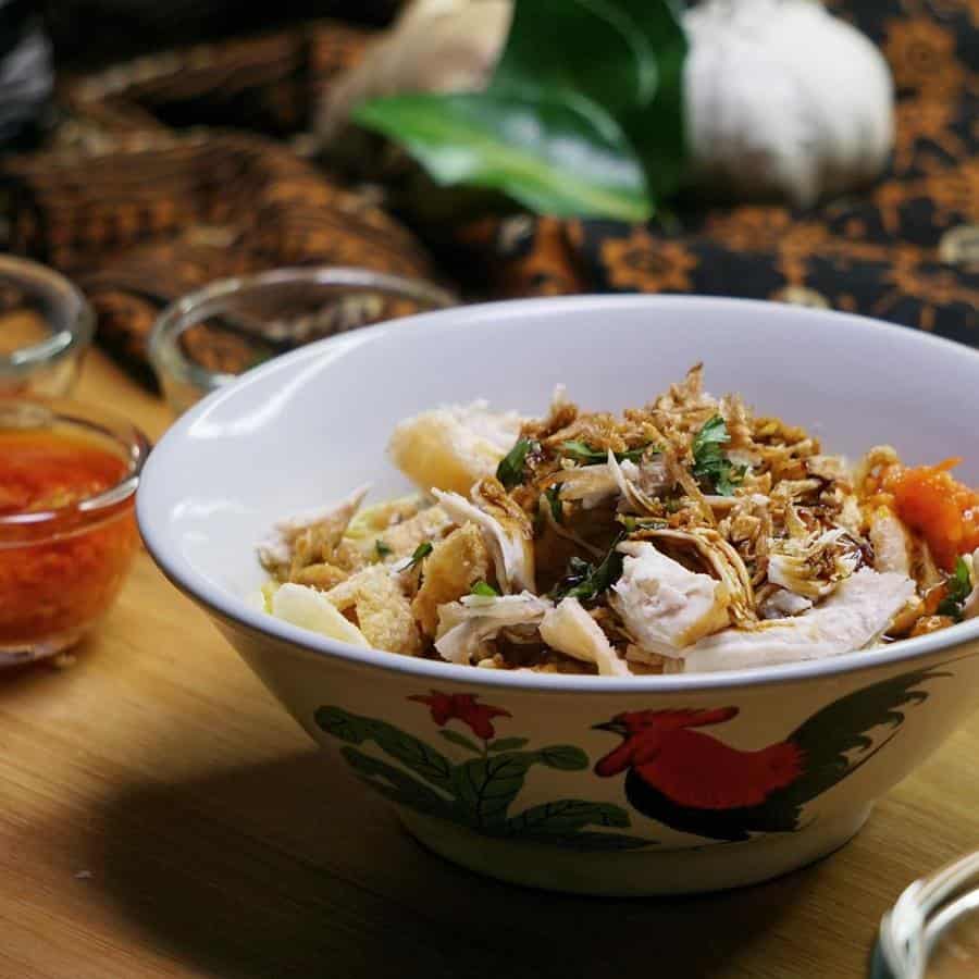 Bubur Ayam Mas Totok, 1. Bubur Ayam Mas Totok, 2. Bubur Ayam Jakarta H.M. Joni, 3. Bubur Ayam dan Ketoprak Wong Cirebon, 4. Bubur Ayam Jakarta Gedung Arca, 5. Bubur Ayam Bang Boy, 6. Bubur Ayam Jakarta Spesial Bu Hj. Atik, 7. Bubur Ayam Jakarta Bang Yusuf, 8. Kedai Bubur Mbak Ning, 9. Mie Ayam Kumango