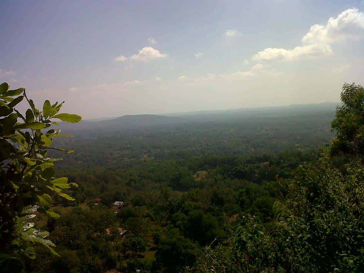 Bukit Geger, 1. Bukit Jaddih, 2. Bukit Kapur Arosbaya, 3. Pantai Gebang, 4. Bukit Geger, 5. Pantai Rongkang, 6. Museum Cakraningrat, 7. Bukit Lampion Beramah, 8. Mercusuar Bangkalan, 9. Pantai Batu Malang, 10. Taman Paseban