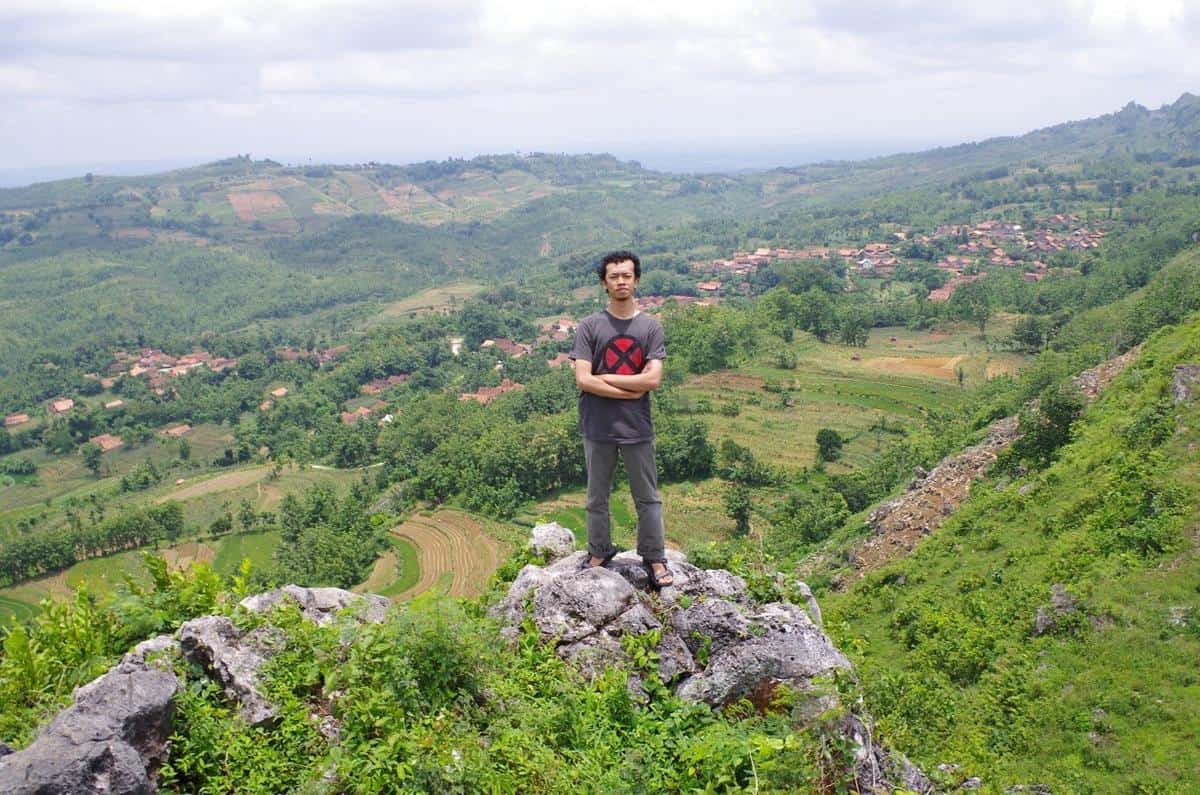 Bukit Pencu, 1. Goa Terawang, 2. Waduk Greneng, 3. Gunung Cengklik, 4. Air Terjun Masohan, 5. Sungai Kalinanas, 6. Gunung Manggir, 7. Goa Sentono, 8. KDR Park Kunduran, 9. Bukit Pencu, 10. Bukit Kunci