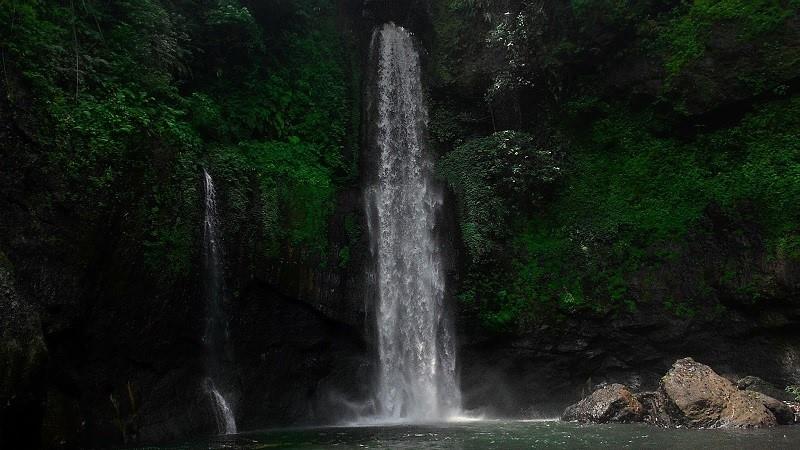 Curug Carang, 1. Curug Ceheng, 2. Curug Bayan, 3. Curug Carang, 4. Curug Lawang, 5. Curug Kembar, 6. Curug Urang, 7. Curug Gomblang, 8. Curug Belot, 9. Curug Cipendok, 10. Curug Nangga