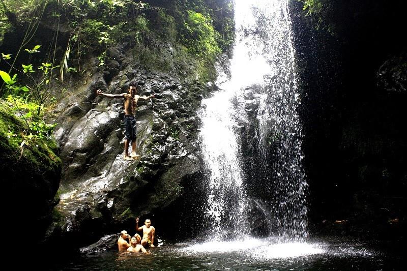 Curug Lawang, 1. Curug Ceheng, 2. Curug Bayan, 3. Curug Carang, 4. Curug Lawang, 5. Curug Kembar, 6. Curug Urang, 7. Curug Gomblang, 8. Curug Belot, 9. Curug Cipendok, 10. Curug Nangga