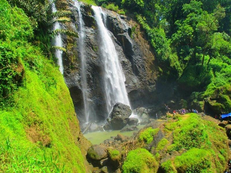 Curug Sewu, 1. Tirta Nusantara, 2. Agrowisata Ngebruk Patean, 3. Pantai Jomblom, 4. Curug Sewu, 5. Gua Kiskendo, 6. Pemandian Air Panas Nglimut, 7. Perkebunan Teh Medini, 8. Danau Banaran, 9. Curug Glawe, 10. Bukit Selo Arjuno
