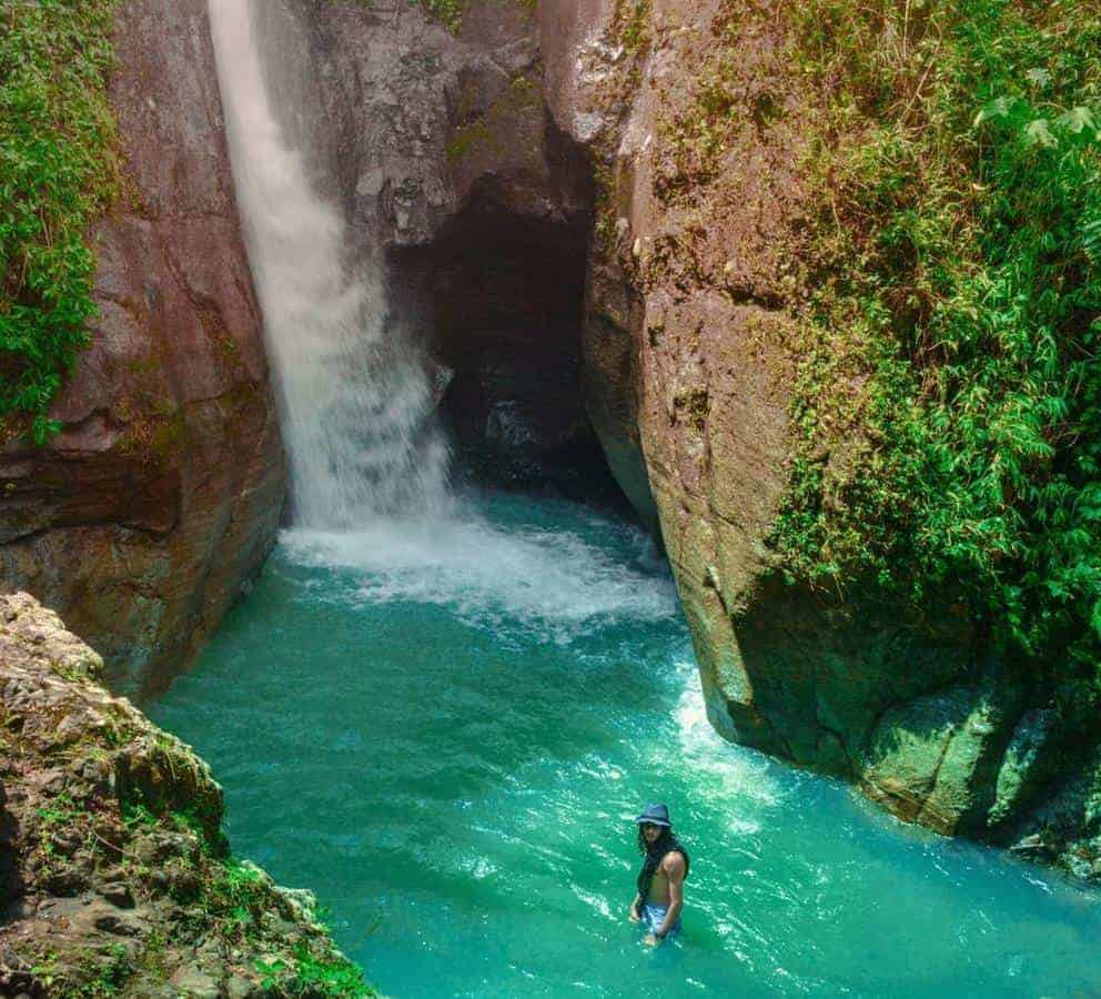 Curug Siluwok, 1. Air Terjun Kedung Pedut, 2. Air Terjun Kembang Soka, 3. Grojogan Sewu, 4. Air Terjun Watu Jengger, 5. Air Terjun Kuncung Mas, 6. Air Terjun Sidoharjo, 7. Taman Sungai Mudal, 8. Curug Glimpang, 9. Curug Siluwok, 10. Curug Sigembor