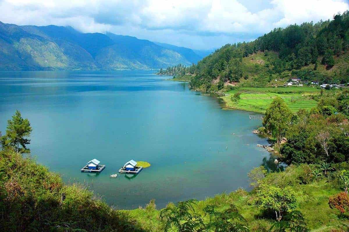 Danau Laut Tawar, 1. Pantan Terong, 2. Danau Laut Tawar, 3. Goa Loyang Koro, 4. Tambatan Perahu, 5. Bur Lancuk Leweng, 6. Dermaga Lukup Panalam, 7. Air Terjun Mengaya, 8. Gayo Waterboom, 9. Buntul Rintis, 10. Bur Telege