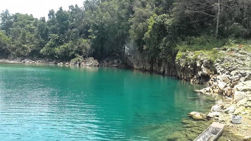 Danau Uter, 1. Danau Habema, 2. Danau Uter, 4. Danau Paniai, 5. Danau Love / Imfote, 6. Danau Idenberg, 7. Danau Sentani, 8. Danau Larson, 9. Danau Anggi Gida dan Anggi Giji, 10. Danau Degeli Jagali