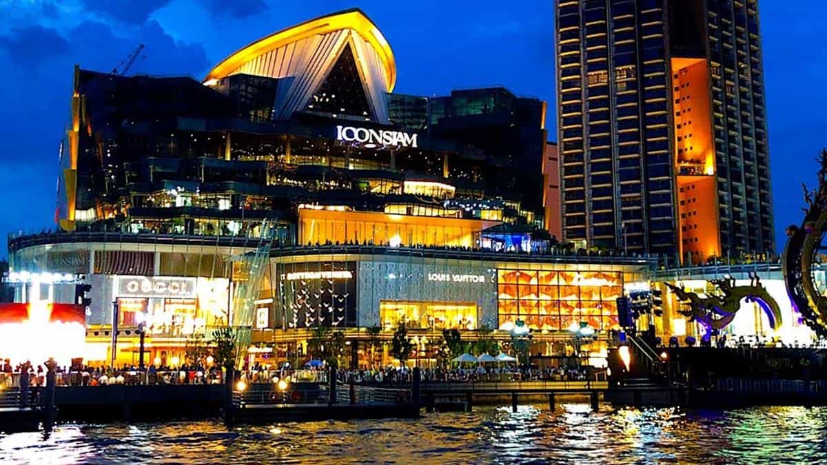 ICONSIAM, 1. Platinum Fashion Mall, 2. Pantip Plaza, 3. Central World, 5. Amarin Plaza, 6. ICONSIAM, 7. Terminal 21, 8. Siam Paragon, 9. Emporium, 10. EmQuartier