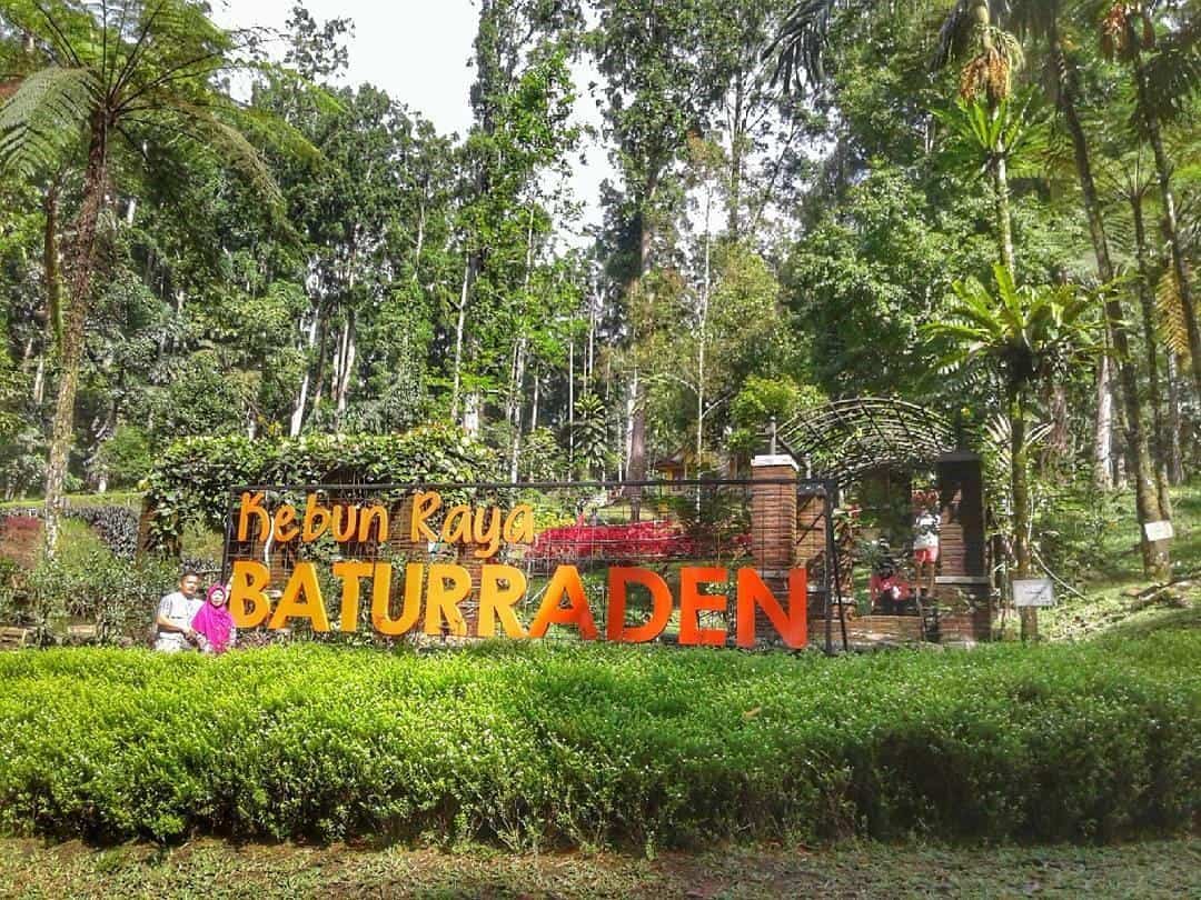 Kebun Raya Baturaden, 1. Pancuran Telu, 2. Curug Jenggala Kalipagu, 3. Curug Lima, 4. Telaga Sunyi, 5. Goa Sarabadak, 6. Gunung Slamet, 7. Bukit Agaran, 8. Goa Maria Kaliori, 9. Bukit Gadog, 10. Kebun Raya Baturaden
