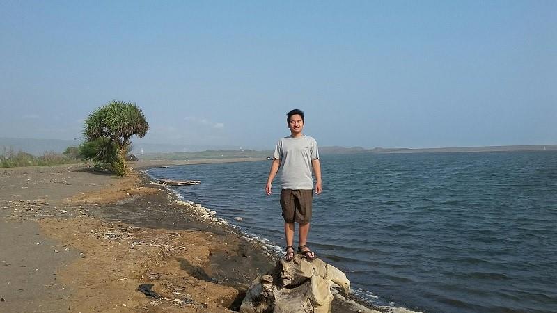 Pantai Baros, 1. Pantai Parangkusumo, 2. Pantai Samas, 3. Pantai Kuwaru, 4. Pantai Goa Cemara, 5. Pantai Depok, 6. Pantai Cemara Sewu, 7. Pantai Baros, 8. Pantai Barchan, 9. Pantai Pandansimo, 10. Pantai Pandansari