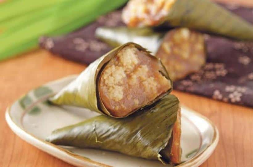 Pasung Merah, 1. Apem Putih, 2. Kue Balok Menes, 3. Pasung Merah, 4. Jojorong, 5. Otak-Otak Labuan