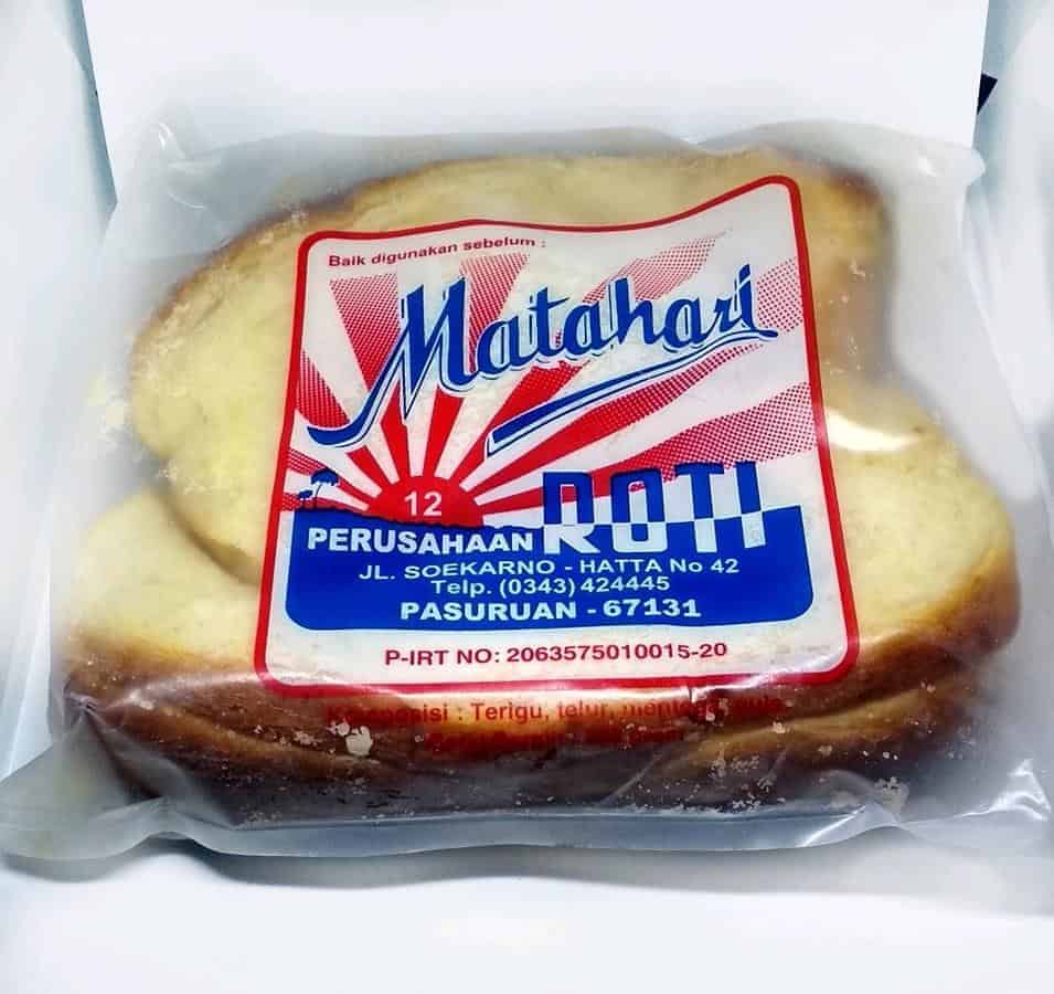 Roti Matahari, 1. Roti Matahari, 2. Bipang Jangkar, 3. Permen jahe (Ting Ting Jahe) Sina, 4. Ikan Lempuk, 5. Kopi Kaspandi, 6. Jamu Kebonagung, 7. Klepon, 8. Sirup Pokak Bu Endang