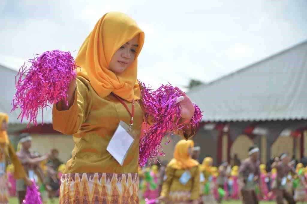 Tari Biteya, 1. Tari Saronde, 2. Tari Dana-Dana, 3. Tari Polopalo, 4. Tari Biteya, 5. Tari Tidi, 6. Tari Elengge, 7. Tari Langga Buwa