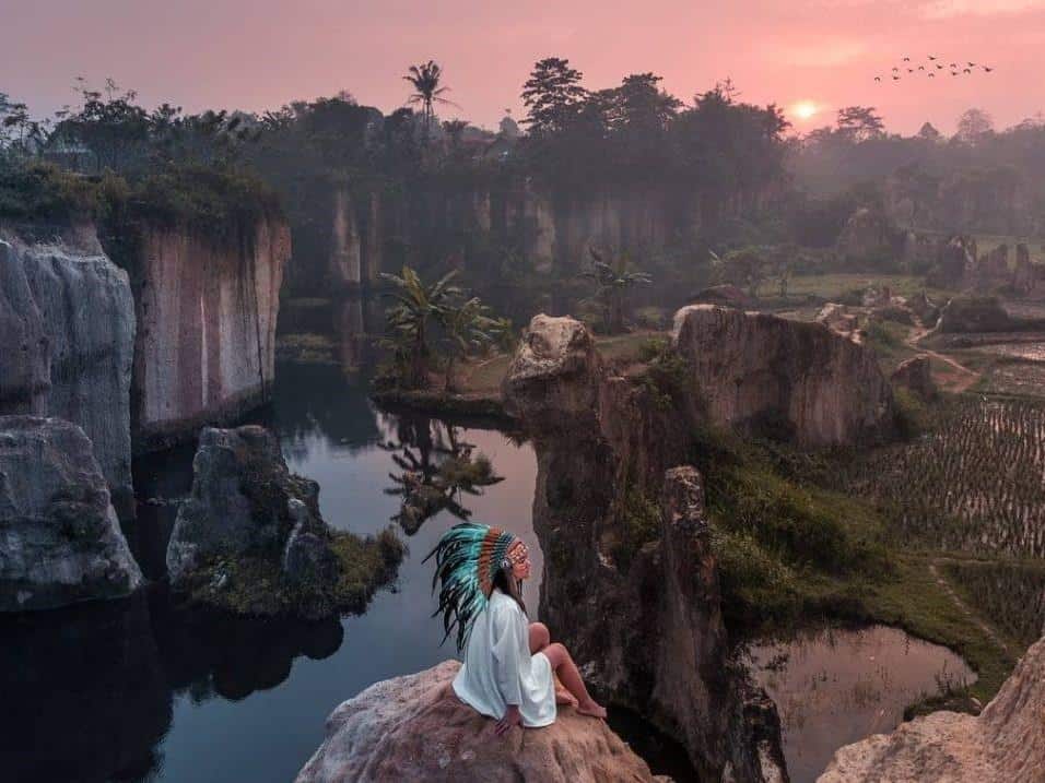 Tebing Koja, 1. Tebing Koja, 2. Gua Maria Bukit Kanada, 3. Museum Multatuli, 4. Curug Sata, 5. Pantai Karang Bokor, 6. Telaga Biru Cisoka, 7. Kampung Baduy, 8. Curug Cihear, 9. Pantai Sawarna, 10. Alun-Alun Rangkasbitung
