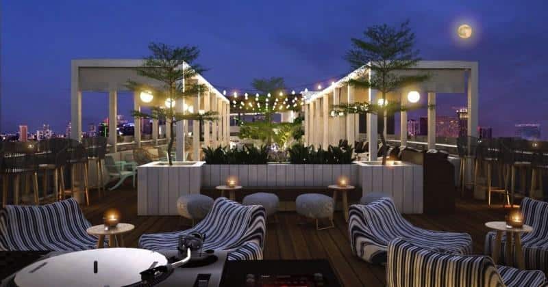 The Roof Café, 1. Glasshouse 55, 2. The Roof Café, 3. Botani Café &amp; Resto, 4. Lemongrass Café, 5. Taman Digulis, 7. The Urban Garden Resto, 7. Gardenia Resort &amp; Spa, 8. TeraSky Restaurant, 9. Taman Alun Kapuas, 10. Pantai Kijing