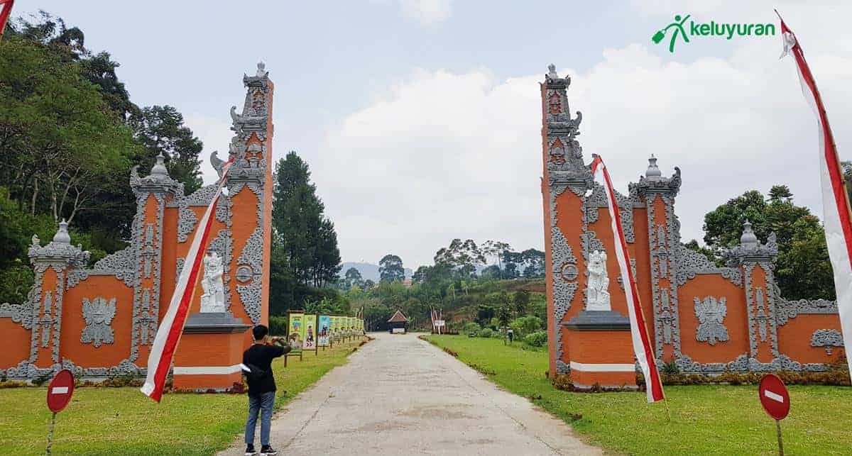 taman lembah dewata1, Wahana atau Spot Populer, Harga Tiket & Jam Operasional, Fasilitas, Alamat dan Akses Transportasi, Hotel di Sekitar