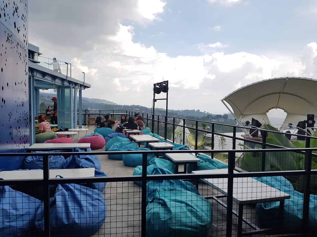 cakrawala resto2