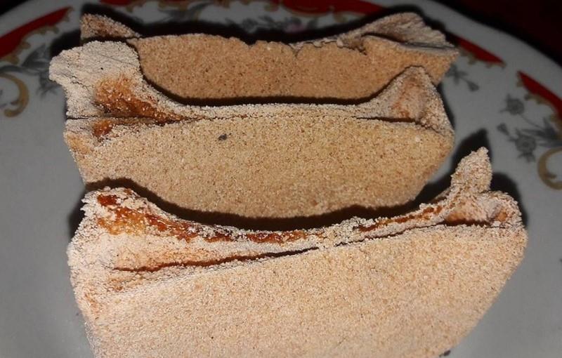 Martabak Sagu, 1. Kue Sagu Bagea, 2. Papeda, 3. Ikan Bakar Manokwari, 4. Kue Lontar, 5. Aunu Sanebre, 6. Ikan Bungkus, 7. Sate Ulat Sagu, 8. Martabak Sagu, 9. Sagu Lempeng, 10. Aunuve Habre