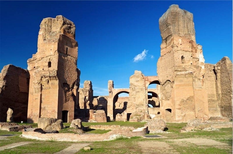 Bath of Caracalla, 1. Pantheon, 2. Forum Romanum, 3. Herculaneum, 4. Ostia Antica, 5. Pompeii, 6. Colosseum, 7. Villa Hadrian, 8. Villa Dei Quintili, 9. Bath of Caracalla, 10. Arena Di Verona
