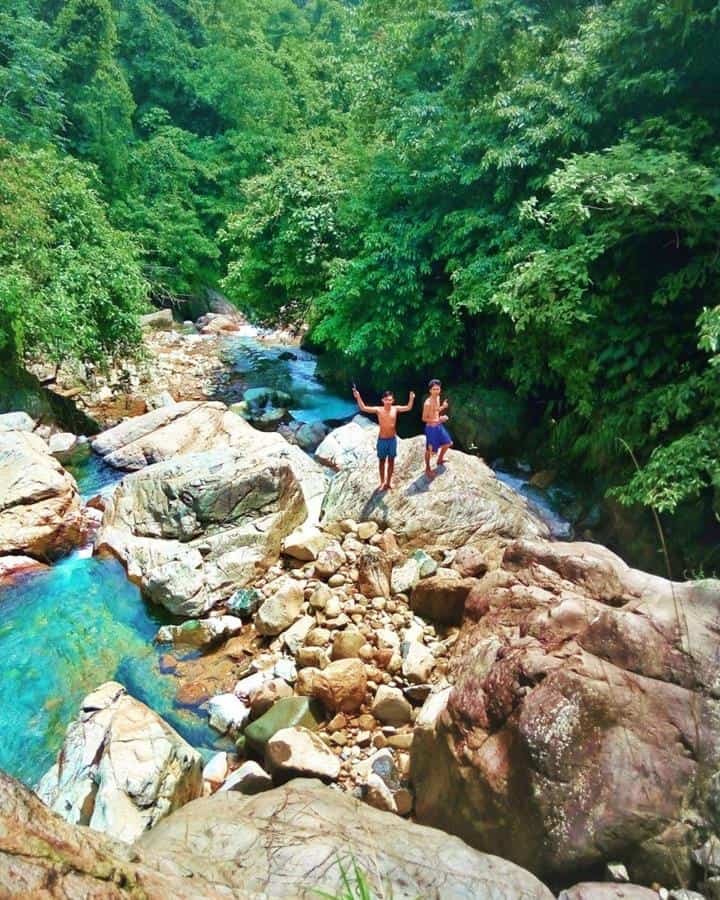 Curug Barong, 1. Curug Bidadari, 2. Curug Leuwi Cibaliung, 3. Curug Leuwi Hejo, 4. Curug Barong, 5. Curug Leuwi Lieuk, 6. Curug Bojong Koneng, 7. Curug Putri Kencana, 8. Curug Kalimata, 9. Curug Love, 10. Curug Hordeng