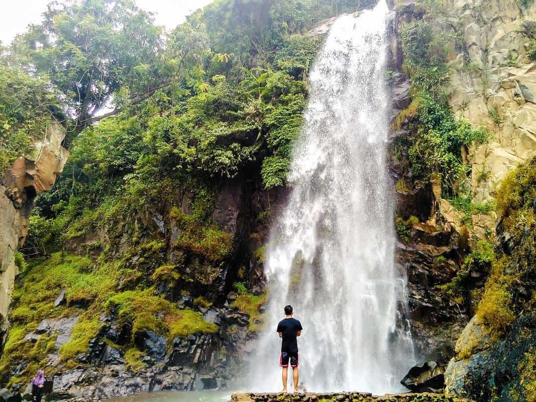 Curug Bidadari, 1. Curug Bidadari, 2. Curug Leuwi Cibaliung, 3. Curug Leuwi Hejo, 4. Curug Barong, 5. Curug Leuwi Lieuk, 6. Curug Bojong Koneng, 7. Curug Putri Kencana, 8. Curug Kalimata, 9. Curug Love, 10. Curug Hordeng