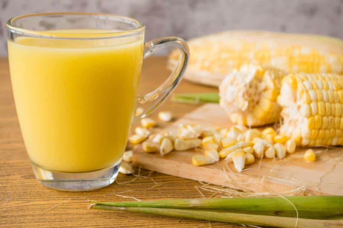 Es Jagung, 1. Es Nangka Selasih, 2. Es Lidah Buaya, 3. Es Tebu, 4. Es Jagung, 5. Es Sari Kacang Hijau, 6. Es Buah, 7. Teh Gunung Satria