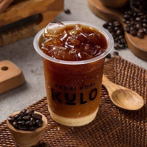 Es Kopi Nam, 1. Es Kopi Kulo, 2. Es Kopi Berry, 3. Avocatto Vanilla, 4. Es Cokelat Keju, 5. Es Strawberry Cheesecake, 6. Es Hojicha, 7. Coffeenade, 8. Es Kopi Keju, 9. Es Kopi Nam, 10. Kosuka, 1. Rose Pedro Latte, 2. Pink Paradise , 3. Victory Caramel Frappe, 4. Revive Matcha Latte, 5. King Biscoff Blend