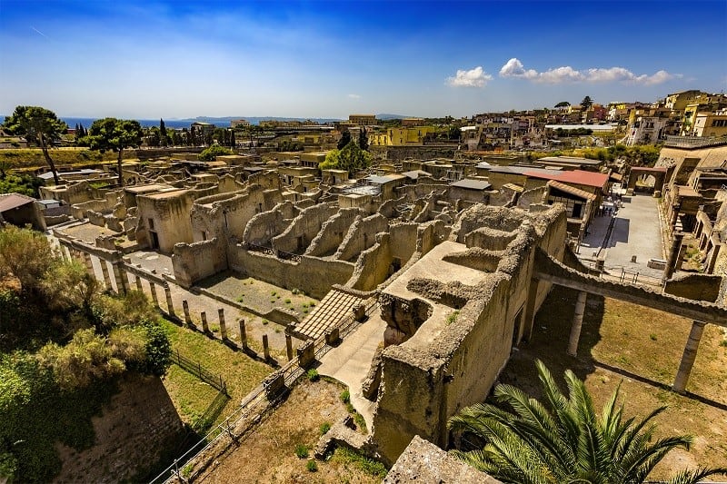 Herculaneum, 1. Pantheon, 2. Forum Romanum, 3. Herculaneum, 4. Ostia Antica, 5. Pompeii, 6. Colosseum, 7. Villa Hadrian, 8. Villa Dei Quintili, 9. Bath of Caracalla, 10. Arena Di Verona