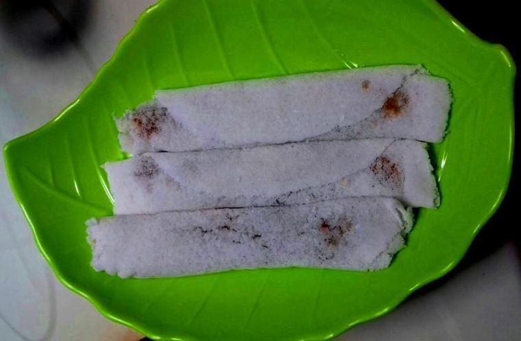 1. Bingka, 2. Amparan Tatak, 3. Chai Kue, 4. Apam Barabai, 5. Pengkang, 6. Kue Rangai, 7. Bobongko, 8. Bubur Baayak, 9. Puracit, 10. Kue Sari Muka