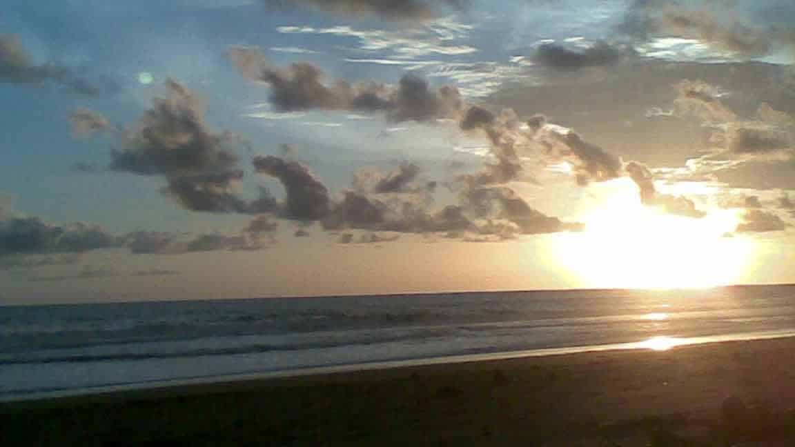 Pantai Jatikontal, 1. Pantai Jetis, 2. Pantai Pasir Puncu, 3. Pantai Jatimalang, 4. Pantai Roro Inten Pagak Ngombol, 5. Pantai Ketawang, 6. Pantai Jatikontal