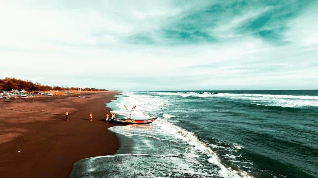 Pantai Jatimalang, 1. Pantai Jetis, 2. Pantai Pasir Puncu, 3. Pantai Jatimalang, 4. Pantai Roro Inten Pagak Ngombol, 5. Pantai Ketawang, 6. Pantai Jatikontal