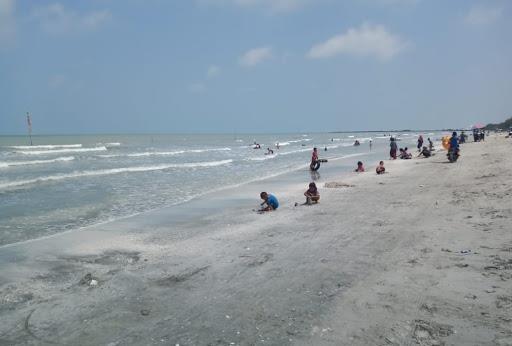 Pantai Kerang Mas, 1. Danau Way Jepara, 2. Pandan Alas Sriminosari, 3. Sumur Tujuh, 4. Danau Kemuning, 5. Pantai Kuala Kambas, 6. Camp Eru, 7. Taman Nasional Way Kambas, 8. Pantai Kerang Mas, 9. Cagar Budaya Pugung Raharjo, 10. Goa Pandan