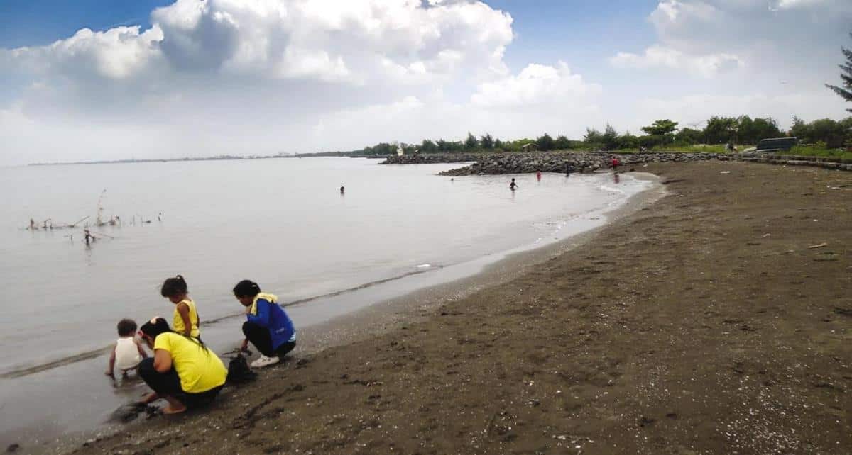 Pantai Muarareja, 1. Pantai Alam Indah, 2. Pantai Marlin, 3. Pantai Padaharja, 4. Pantai Purwahamba Indah, 5. Pantai Dampyak, 6. Pantai Batam Sari, 7. Pantai Pulau Kodok, 8. Pantai Randusanga, 9. Pantai Muarareja, 10. Pantai Larangan