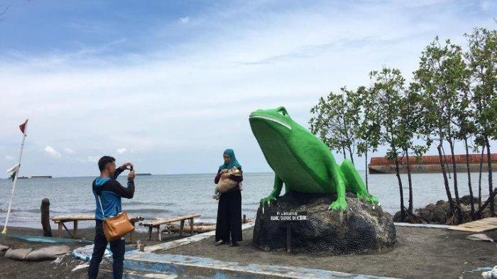 Pantai Pulau Kodok, 1. Pantai Alam Indah, 2. Pantai Marlin, 3. Pantai Padaharja, 4. Pantai Purwahamba Indah, 5. Pantai Dampyak, 6. Pantai Batam Sari, 7. Pantai Pulau Kodok, 8. Pantai Randusanga, 9. Pantai Muarareja, 10. Pantai Larangan