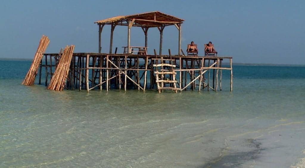 Pantai Sontoh Laut, 1. Pantai Kepetingan, 2. Pantai Wughoyo, 3. Pantai Tlocor, 4. Pantai Dem Island, 5. Pantai Kalanganyar, 6. Pantai Gisik Cemandi, 7. Sarinah Island, 8. Pantai Kenjeran Lama, 9. Pantai Sontoh Laut, 10. Pantai Karang Hitam