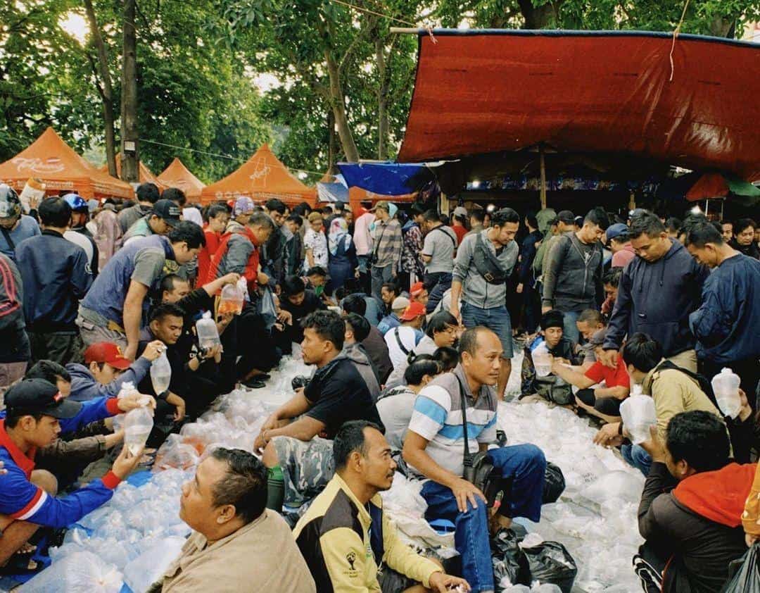 1. Pasar Hewan Jatinegara, 2. Pasar Burung Barito, 3. Pasar Hewan Pramuka, 4. Pasar Kolong Kebayoran Lama, 5. Pasar Burung dan Ikan Kelapa Gading