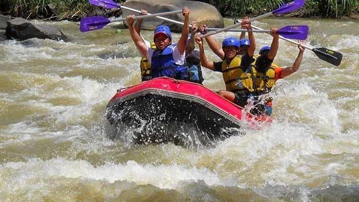 Sungai Way, 1. Pantai Labuhan Jukung, 2. Gunung Seminung, 3. Danau Suoh, 4. Danau Ranau, 5. Kubu Perahu, 6. Batu Brak, 7. Air Terjun Gimo, 8. Bukit Bawang Bakung, 9. Sungai Way, 10. Kebun Raya Liwa