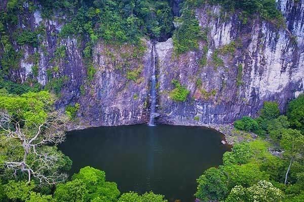 Sampuran Harimau, 1. Air Terjun Ponot, 2. Air Terjun Turbo, 3. Paccur Napitu, 4. Arung Jeram di Sungai Asahan, 5. Alun-alun Rambate, 6. Pantai Simallo, 7. Jembatan Gantung Bedeng, 8. Sampuran Harimau, 9. Bukit Puncak Galau, 10. Waterboom Ragil