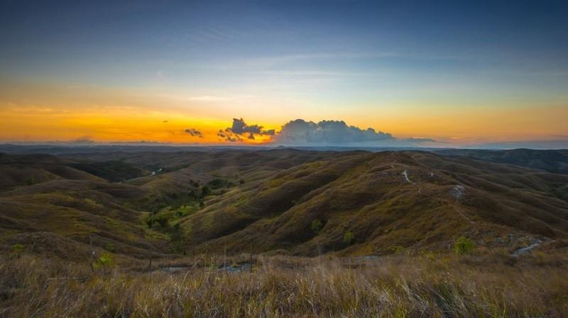 Taman Nasional Laiwangi Wanggameti (NTT), 1. Taman Nasional Komodo (NTT), 2. Taman Nasional Gunung Rinjani (NTB), 3. Taman Nasional Kelimutu (NTT), 4. Taman Nasional Bali Barat (Bali), 5. Taman Nasional Laiwangi Wanggameti (NTT), 6. Taman Nasional Manupeu Tanah Daru (NTT), 7. Taman Nasional Gunung Tambora (NTB)