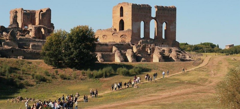 Villa Dei Quintili, 1. Pantheon, 2. Forum Romanum, 3. Herculaneum, 4. Ostia Antica, 5. Pompeii, 6. Colosseum, 7. Villa Hadrian, 8. Villa Dei Quintili, 9. Bath of Caracalla, 10. Arena Di Verona