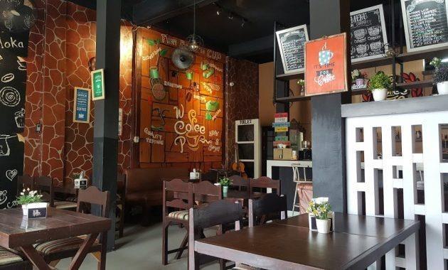 WPC Coffee & Resto , 1. Bukit Senja Cafe, 2. Kedai Puncak Kopi Putri Cempo, 3. Giri Hills Café House, 4. Cafe Bukit Bintang, 5. Cafe Gresik Seru, 6. The Oldman Coffee, 7. Pit Shop Coffee, 8. Shymphony Café and Resto, 9. WPC Coffee & Resto, 10. Adventure Koffie and Kulinery