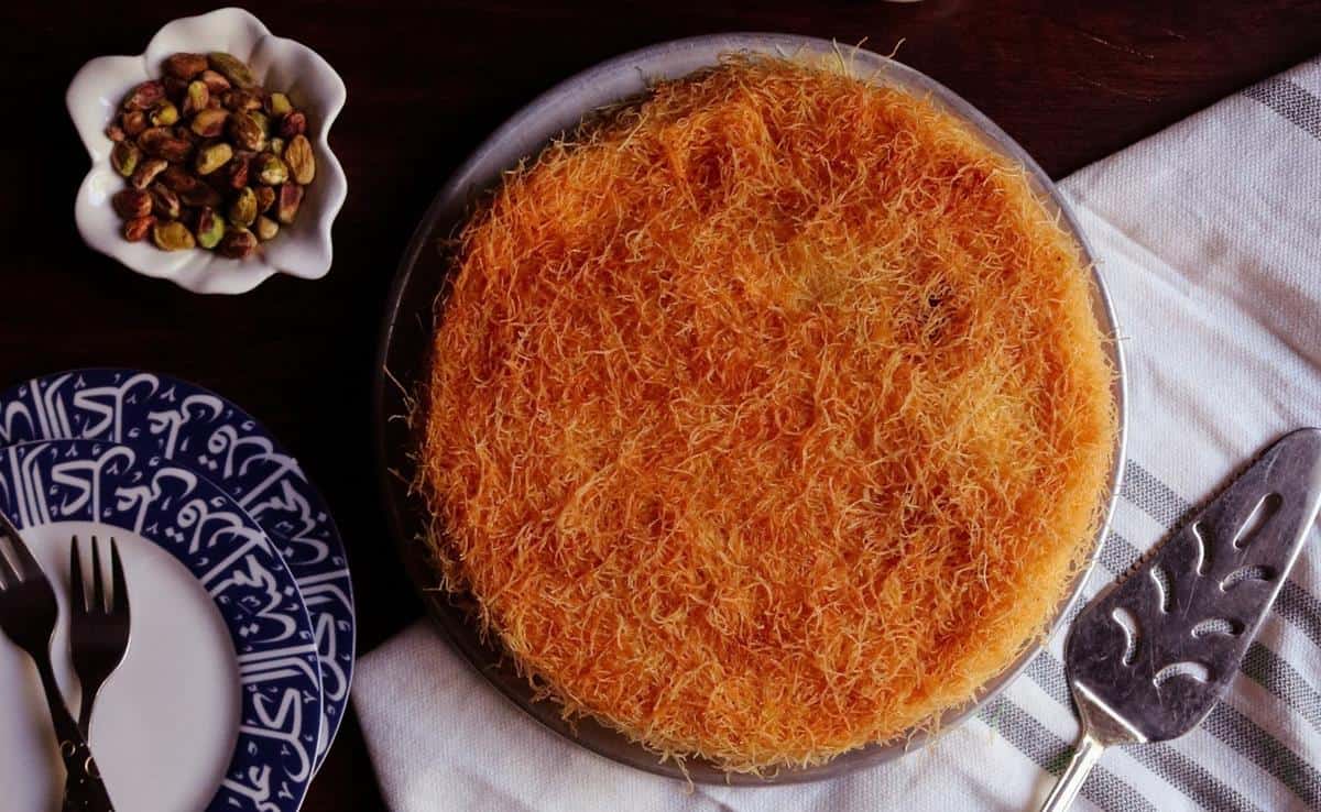 Kunafa, 1. Ful Medames, 2. Molokhia, 3. Fattah, 4. Qatayef, 5. Susu Kurma, 6. Kunafa, 7. Roz Bel laban, 8. Sahlab, 9. Umm Ali, 10. Basbousa