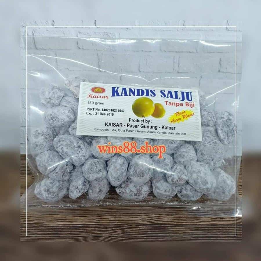 Manisan Kandis Salju, 1. Bingke, 2. Coklat Lidah Buaya, 3. Kerupuk Amplang, 4. Manisan Kandis Salju, 5. Lempok Durian , 6. Minuman Lidah Buaya, 7. Kacang Piinatsu, 8. Sirup Sengkit, 9. Pisang Srikaya, 10. Kopi Sepok