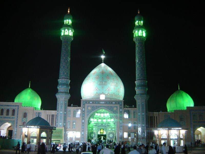 Masjid Jamkaran, 1. Masjid Nasir Ol Molk, Shiraz, 2. Masjid Shah, Isfahan, 3. Masjid Jameh, Yazd, 4. Masjid Shah Cheragh, Shiraz, 5. Masjid Vakil, Shiraz, 6. Masjid Sheikh Lotfollah, Isfahan, 7. Masjid Atiq Jameh, Isfahan, 8. Masjid Agha Bozorg, Kashan, 9. Masjid Fatima Masumeh, Qom, 10. Masjid Jamkaran