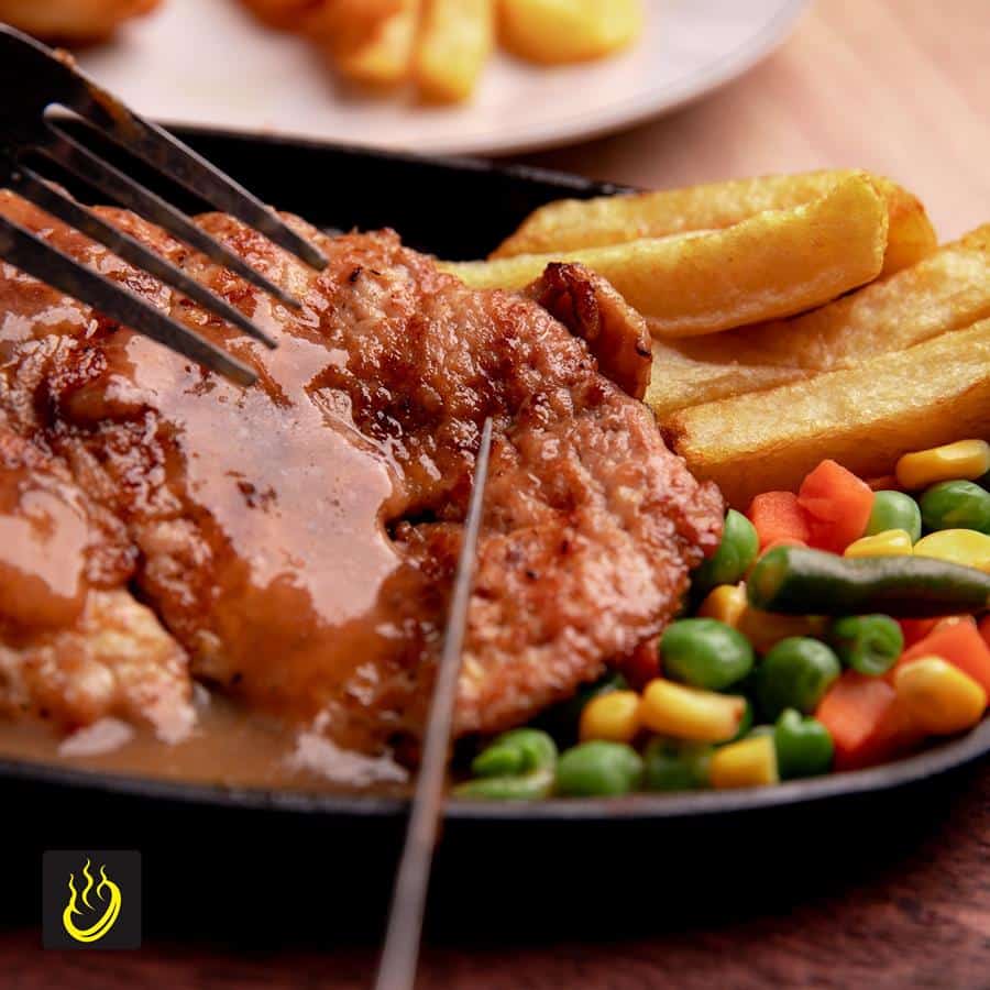 chicken pepper, 1. Rib Eye Import New Zealand, 2. Wagyu Steak, 3. Blackpepper Steak, 4. Sirloin Double, 5. Tenderloin Single, 6. Chicken Pepper, 7. Chicken Single, 8. Steak Waroeng, 9. Calamary , 10. Beef Ricebox, 11. Saikoro, 12. Dory Grill, 13. Beef Slice Cheese Sauce, 14. Milkshake, 15. Orange Float