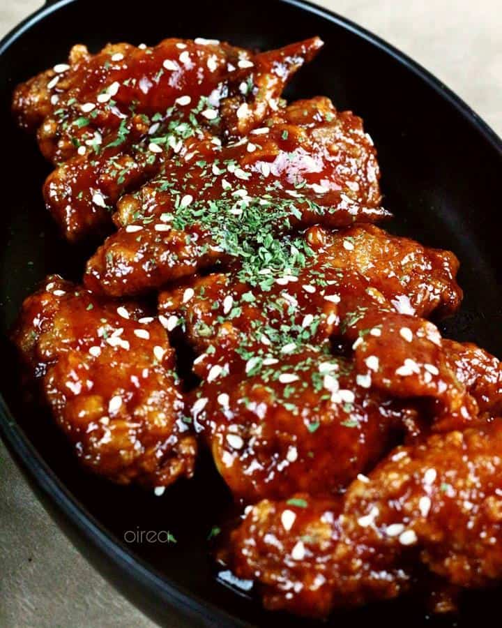 korean chicken wings, 1. Mac n Cheese, 2. Jjangmyeon , 3. Ramozza, 4. Korean Chicken Wings, 5. Topokkiju, 6. Toppokiza, 7. Topokkiban, 8. Fire Guldak, 9. Beef Enoki Mozzarella, 10. Tteokkochi & Odeng, 11. Curry Katsu Mozza, 12. Potato Cheese Ball, 13. Lumpia Pizza, 14. Nasi Panggang Ayam, 15. Susu Keju, 16. Korean Soda