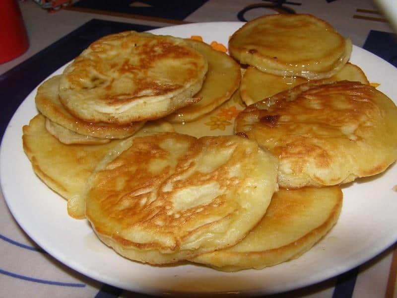 Lalagites, 1. Fetoydia, 2. Ladenia, 3. Koulouri Thessalonikis, 4. Staka Me Ayga, 5. Tiganopsomo, 6. Sfakianopita, 7. Marathopita/ Pai Hijau, 8. Spanakopita, 9. Sfougato, 10. Lalagites, 11. Alevropita