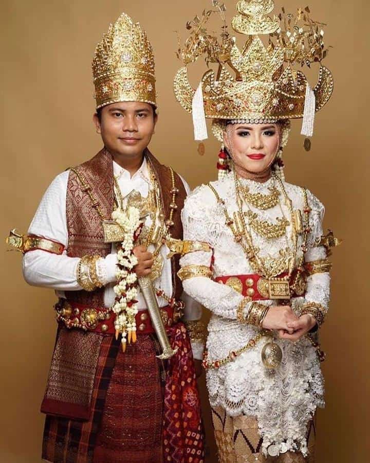 Pakaian Adat Pepadun, Jenis Pakaian Adat Lampung, 1. Pakaian Adat Saibatin, 2. Pakaian Adat Pepadun, Makna Aksesori Pakaian Adat Lampung