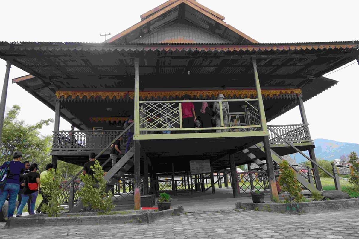 Rumah Souraja