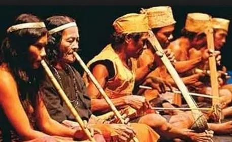 Tutuba, 1. Santu, 2. Lalove, 3. Gimba, 4. Geso-Geso, 5. Popondo, 6. Paree, 7. Tatali, 8. Tutuba, 9. Ganda, 10. Yori