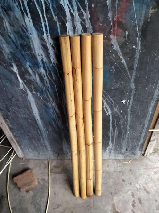Toya Betawi, 1. Toya Betawi, 2. Pisau Raut, 3. Punta, 4. Rotan, 5. Trisula Betawi, 6. Golok, 7. Keris, 8. Cundrik Betawi, 9. Badik Cangkingan, 10. Kerakel