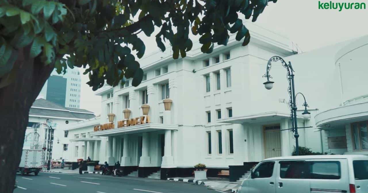 alun-alun bandung 2, Aktivitas dan Spot Populer di Alun-Alun Bandung , Harga Tiket dan Jam Operasional, Fasilitas, Alamat dan Akses Transportasi, Hotel dan Penginapan di Sekitar Alun-Alun Kota Bandung